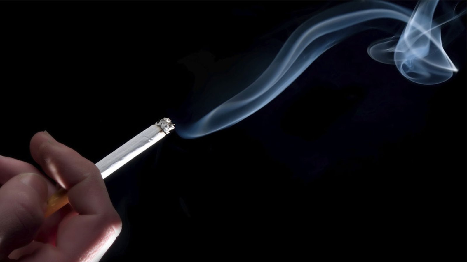 Smoking causes bad breath